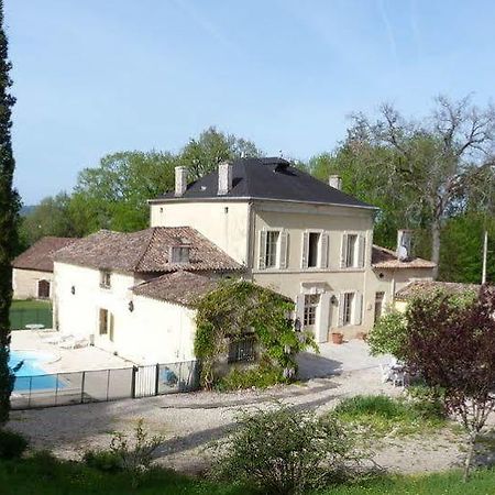 Aux Trois Fontaines Bed & Breakfast Eynesse ภายนอก รูปภาพ