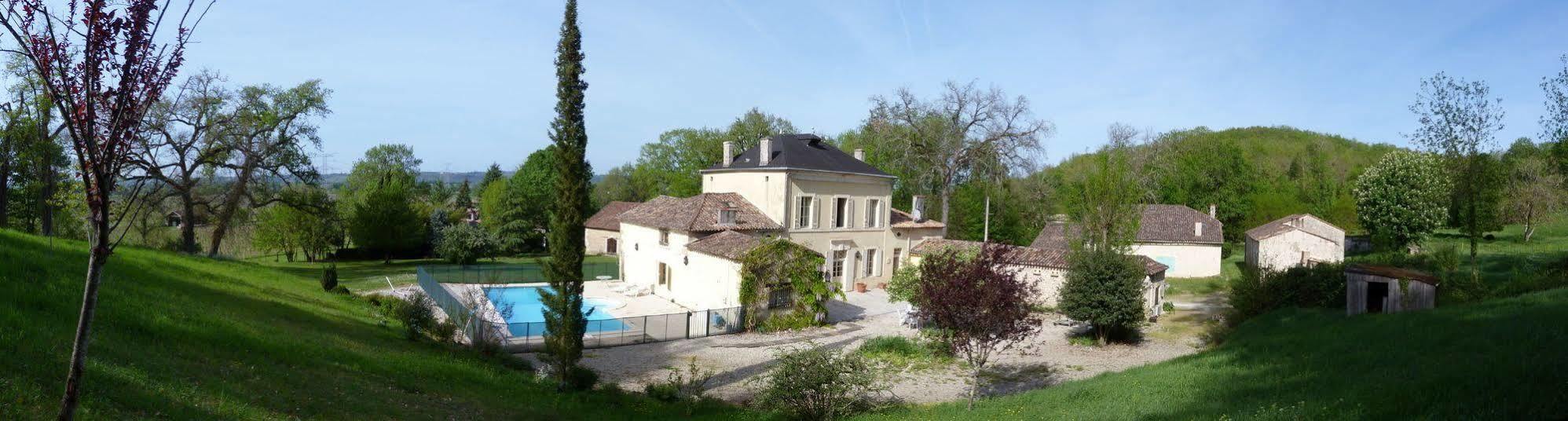 Aux Trois Fontaines Bed & Breakfast Eynesse ภายนอก รูปภาพ