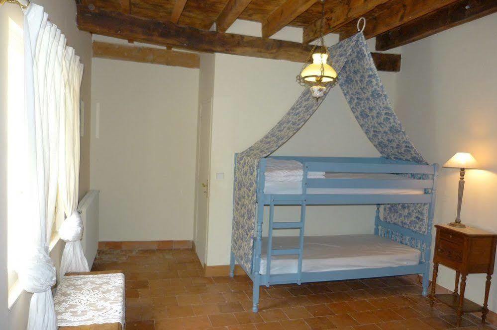 Aux Trois Fontaines Bed & Breakfast Eynesse ภายนอก รูปภาพ